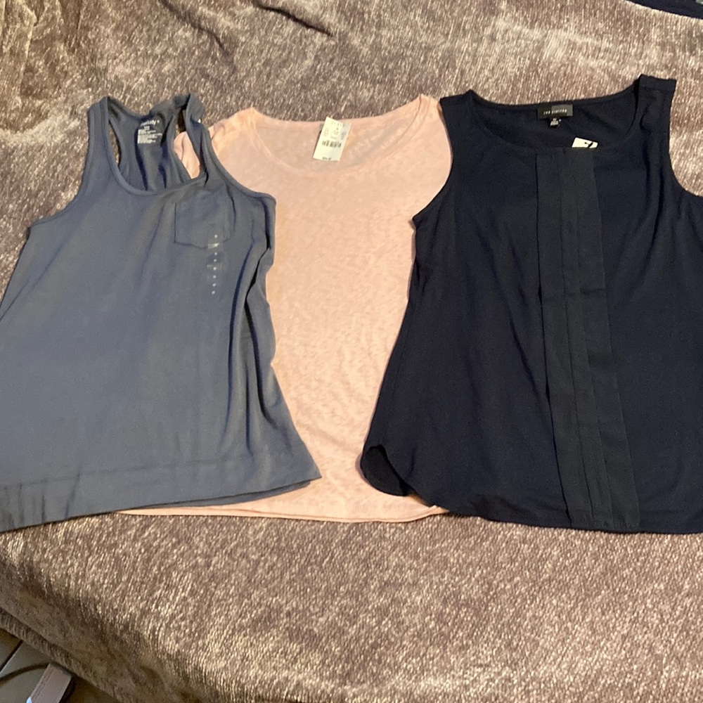 ALL BRAND NWT Women’s Macy’s Brands + Size XS Tank Tops & T-Shirt 3-Pack Bundle